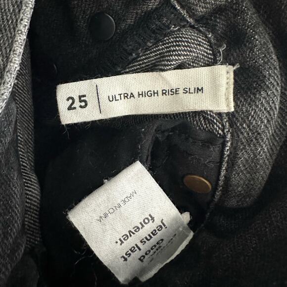 Pacsun Black Ultra High Rise Slim Button Fly Jeans Womens Size 26 - Picture 4 of 6